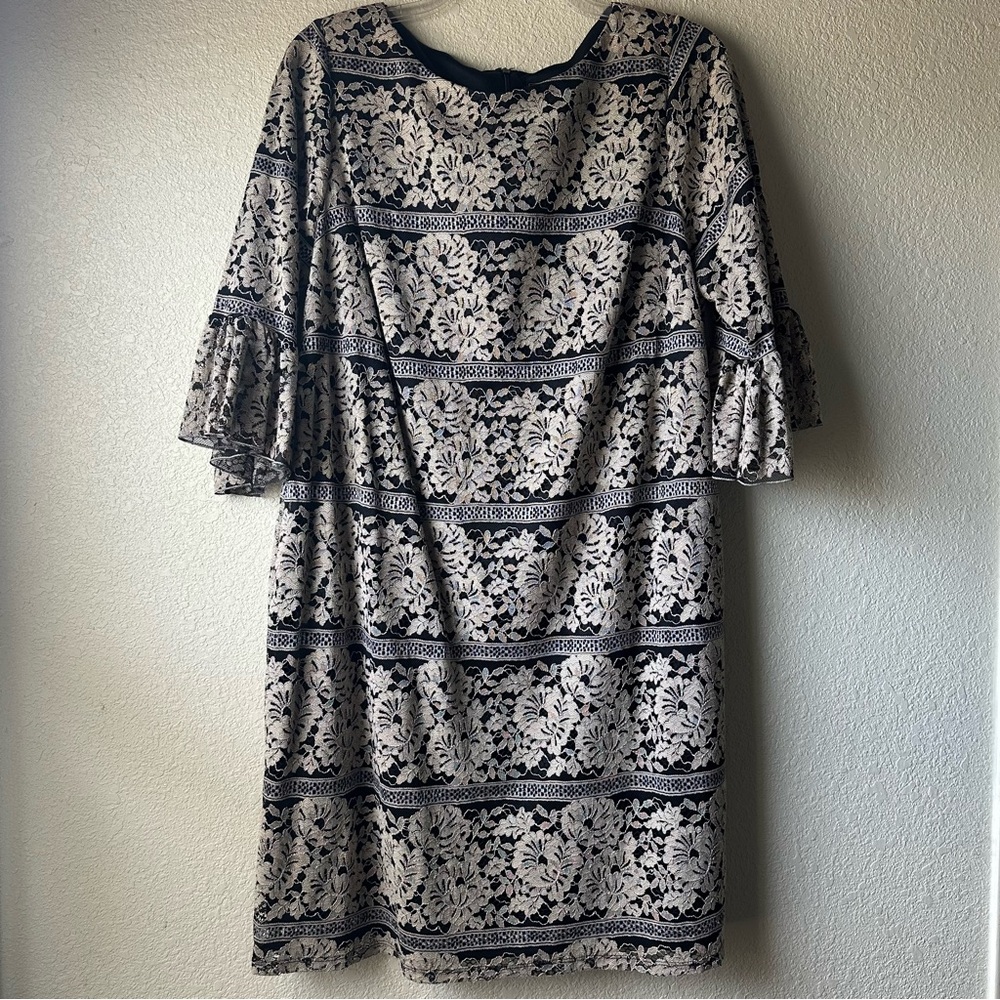 Jessica Howard Black & Tan Lace Dress